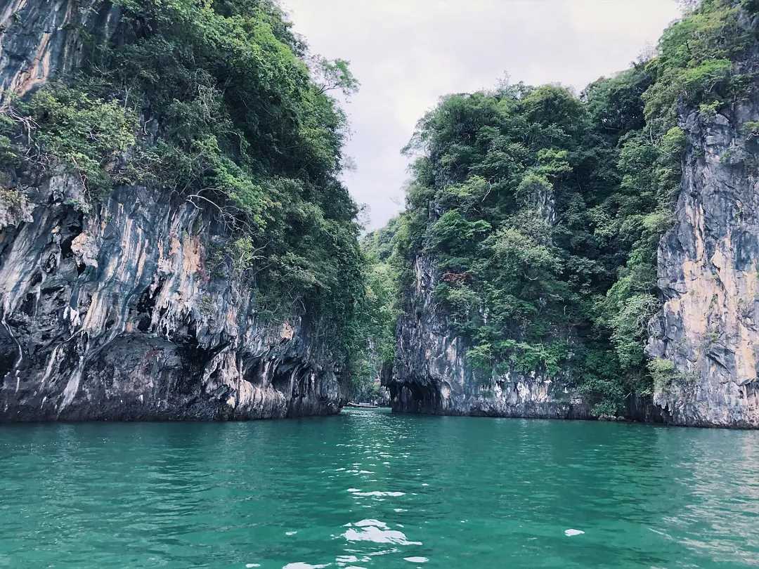 Krabi-Say goodbye to Phuket, Krabi has all the niche islands you want