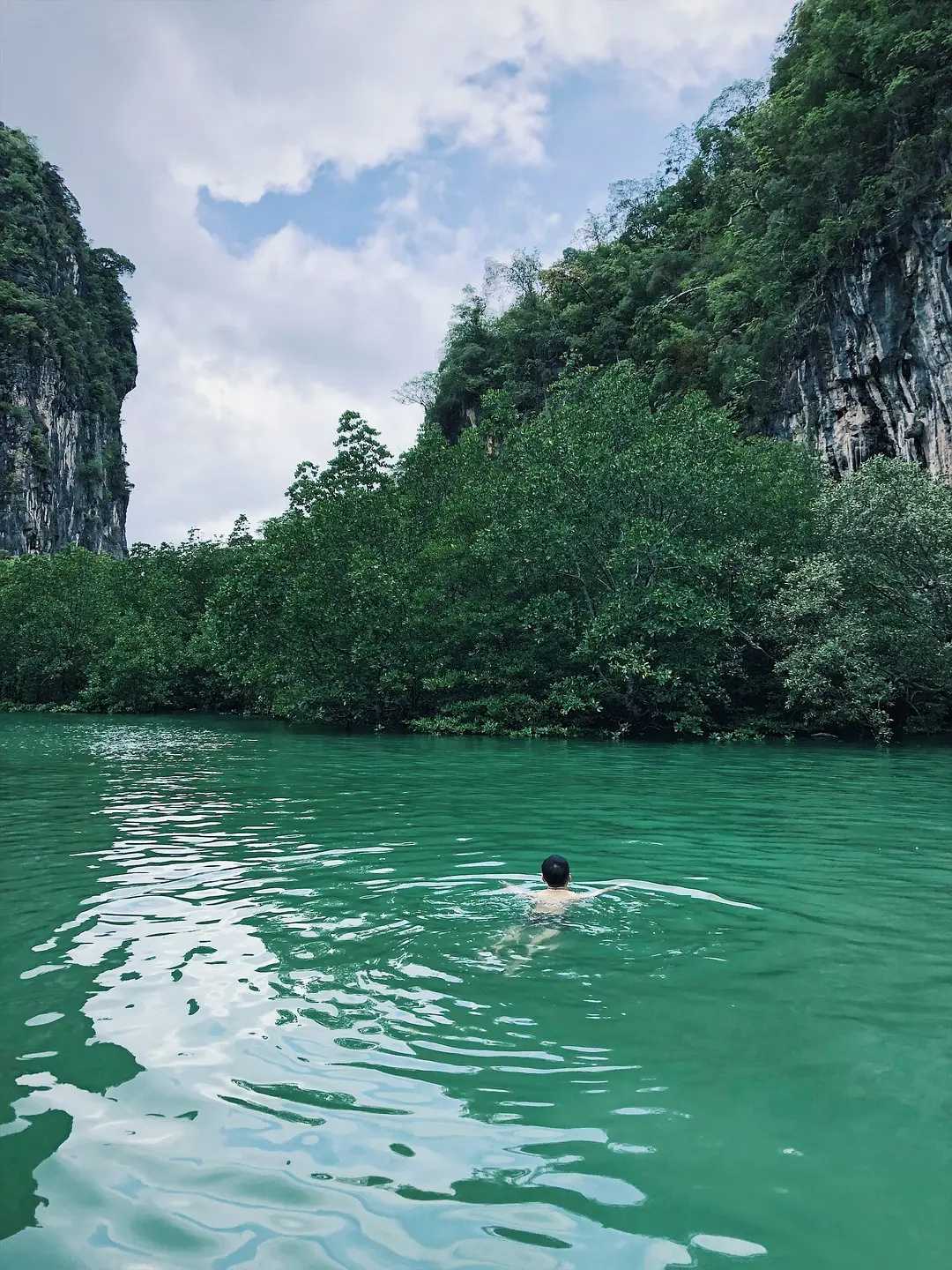 Krabi-Say goodbye to Phuket, Krabi has all the niche islands you want