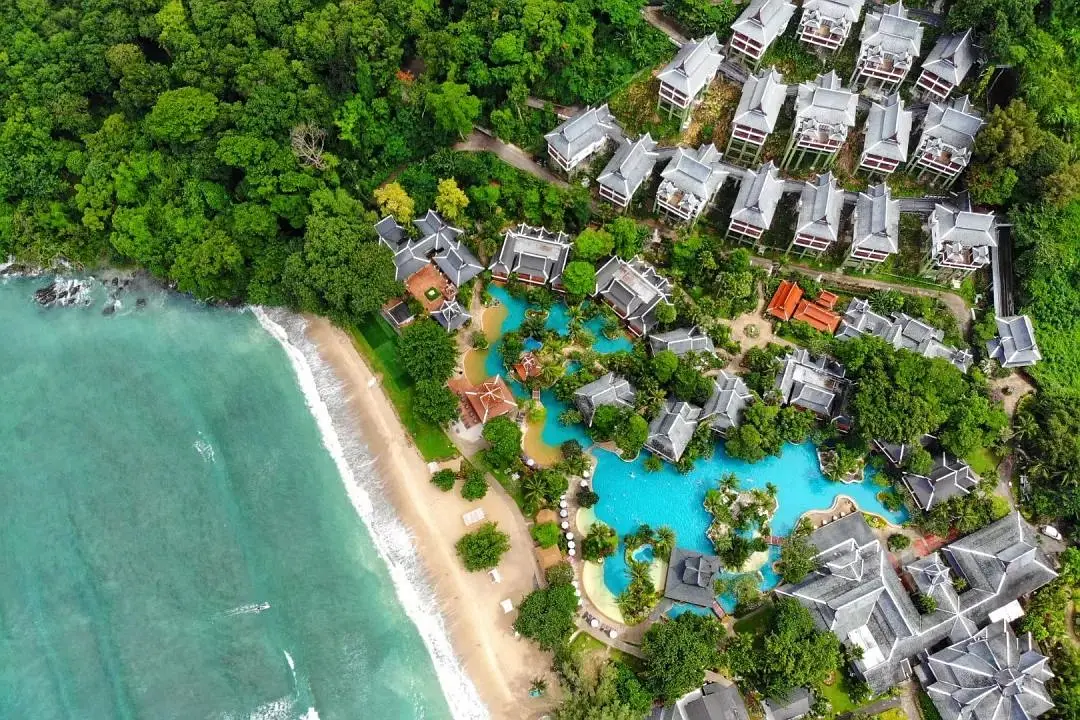 Phuket-Phuket hotel recommendations | Break out of the hustle and bustle of the city and run all the way to the end of the island