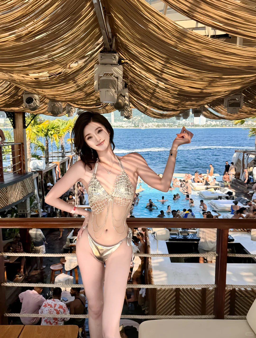 Phuket-Yona, Phuket｜You need a bikini dance on a sea yacht in your life
