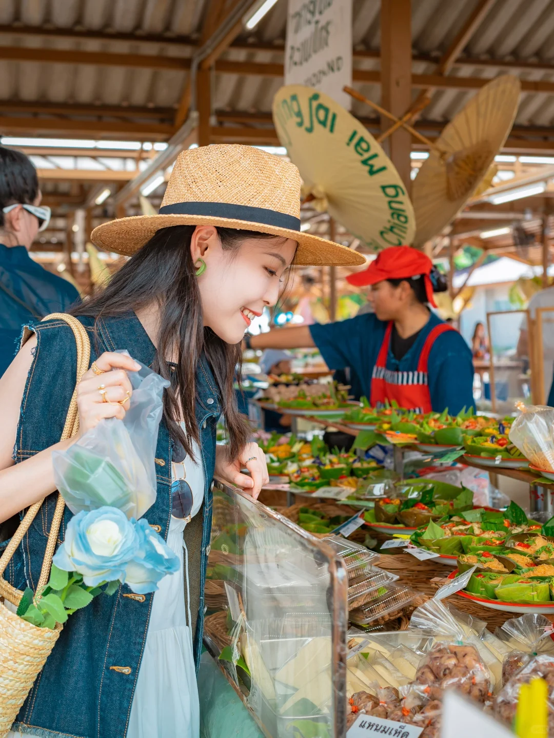 ChiangMai-Nimman Road, Chiang Mai University, Waroro Market, Chiang Mai Old Town, Straw Street, Night Market