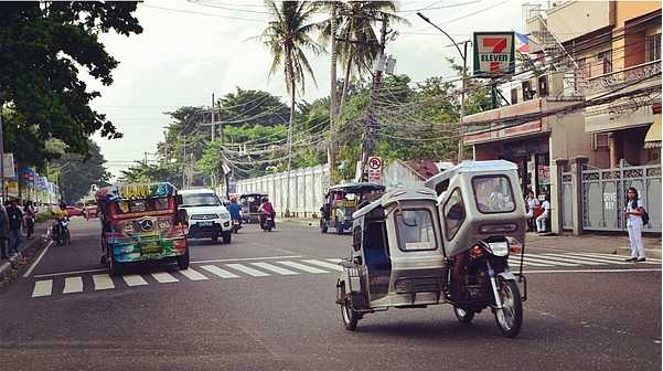 Manila/Luzon-Philippines Luzon Island City Track Travel Guide Follow the footsteps of volcanoes