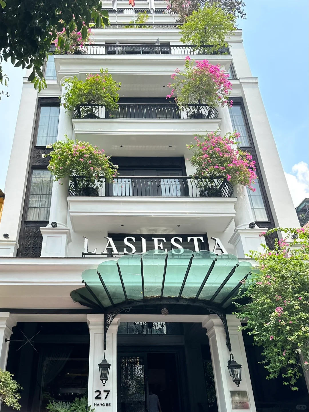 Hanoi-La Siesta Premium Hàng Be hotel, a master-style hotel in the city