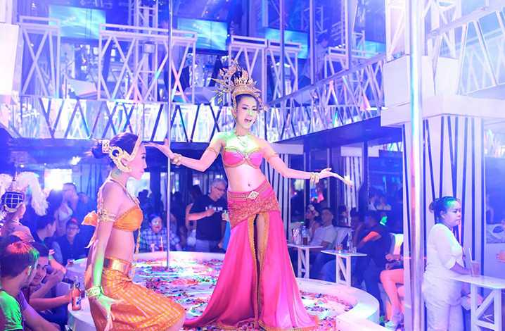 Pattaya-Pattaya PATTAYA travel notes and nude ladyboy show, sex is well-deserved