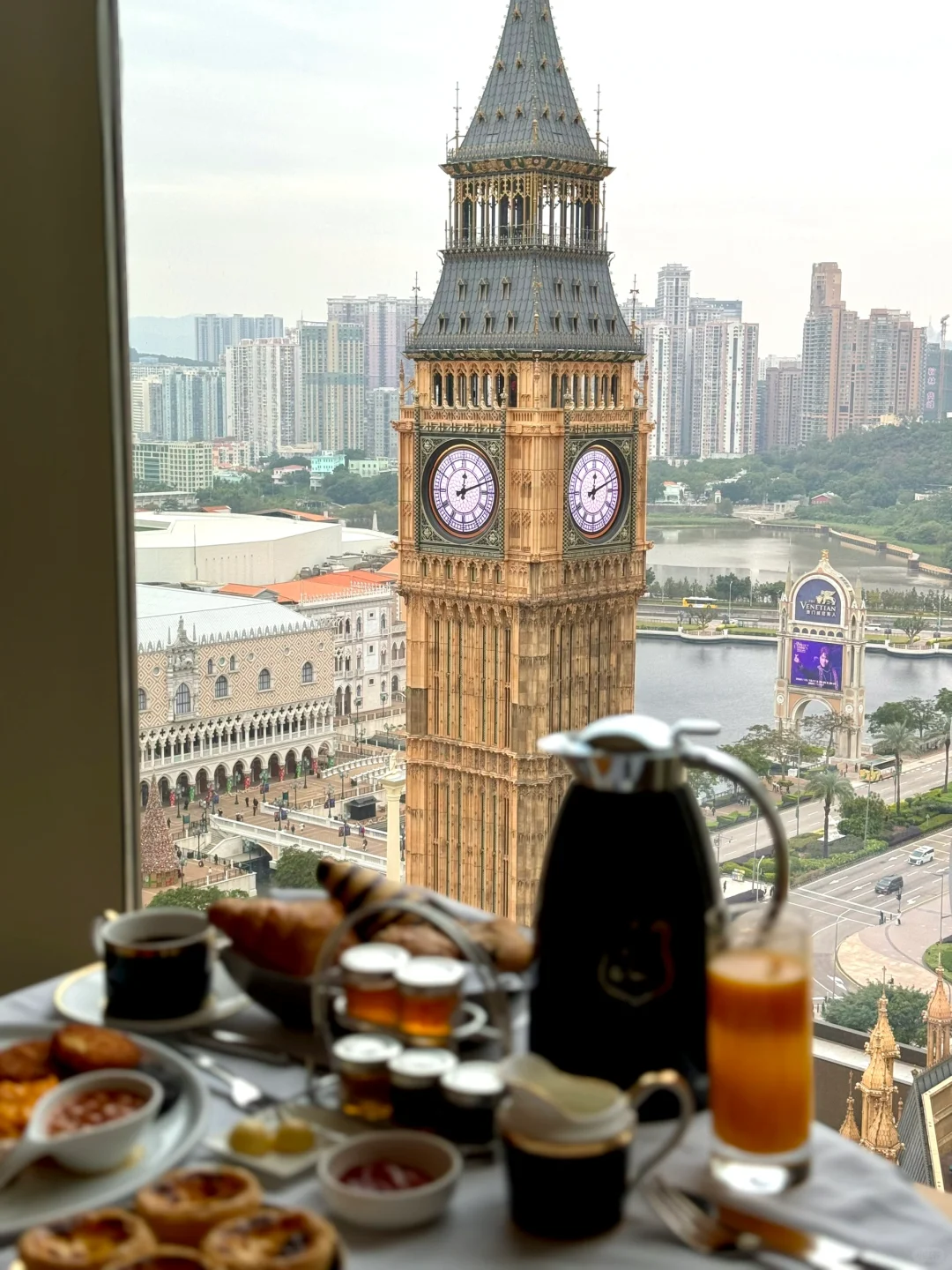 Macao-Conrad Macau, it’s finally my turn to have breakfast next to Big Ben