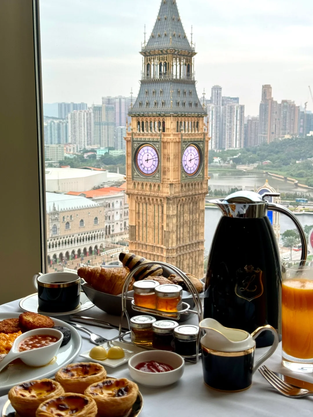 Macao-Conrad Macau, it’s finally my turn to have breakfast next to Big Ben