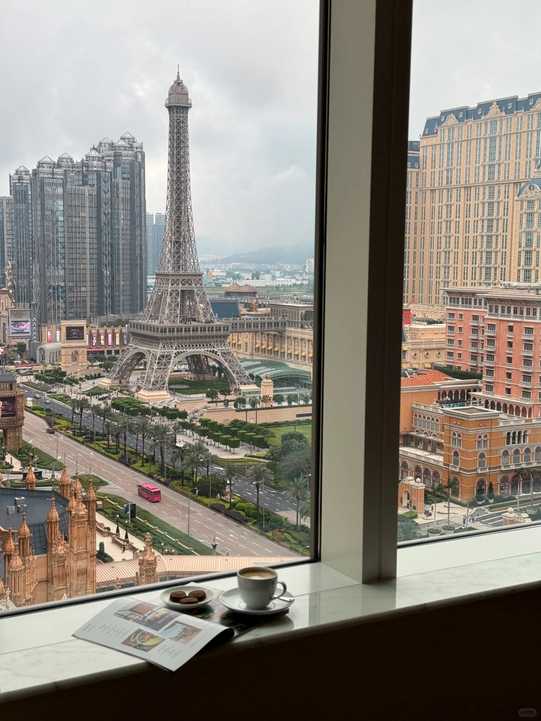 Macao-Stay in the 1317 Internet celebrity room at the St. Regis Macau, with 24-hour free beverage service