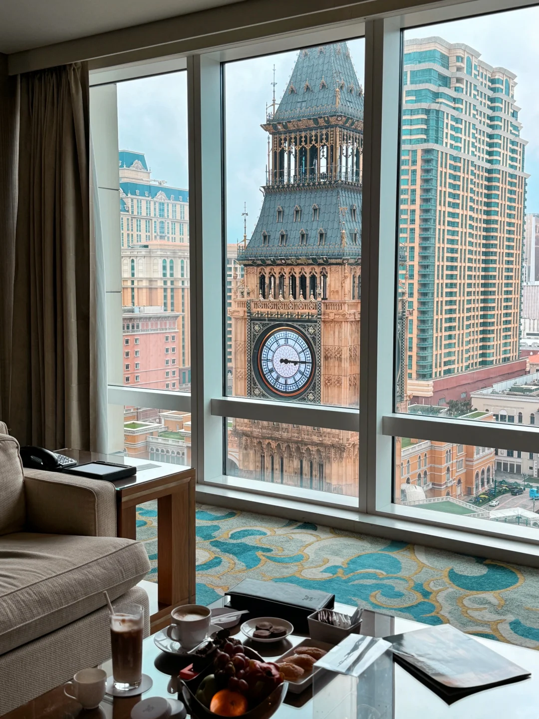 Macao-Stay in the 1317 Internet celebrity room at the St. Regis Macau, with 24-hour free beverage service