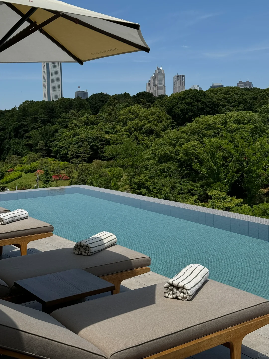 Tokyo-The newly opened Trunk Hotel in Yomiuri Park is a hotel in the city forest park