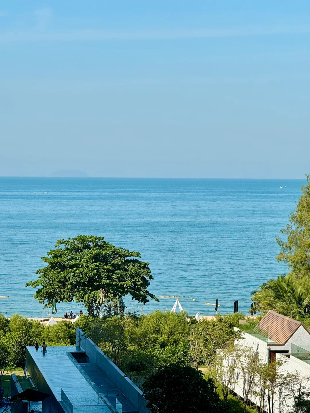 Pattaya-Recommended attractions in Pattaya: Ana Anan, Cape Dara, The Sanctuary of Truth, Let’s relax