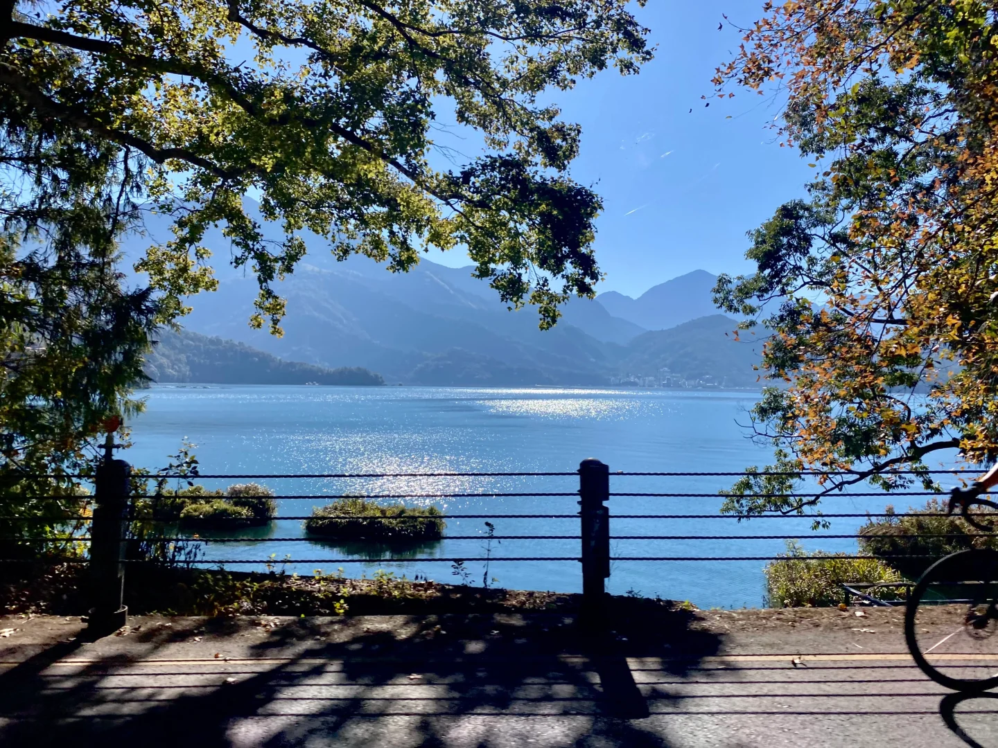 Taiwan-Taiwan's Sun Moon Lake in elementary school textbooks, enjoy the beautiful scenery by boat and cable car