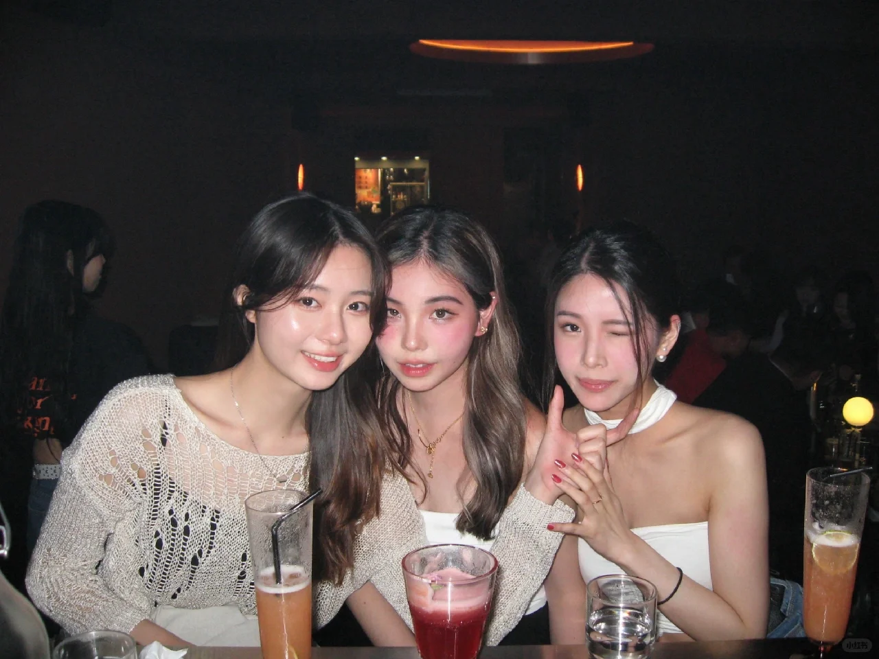 Taiwan-Taipei Hookah Bar/Bar Anti Sleep Club Visit, Many Pretty Girls