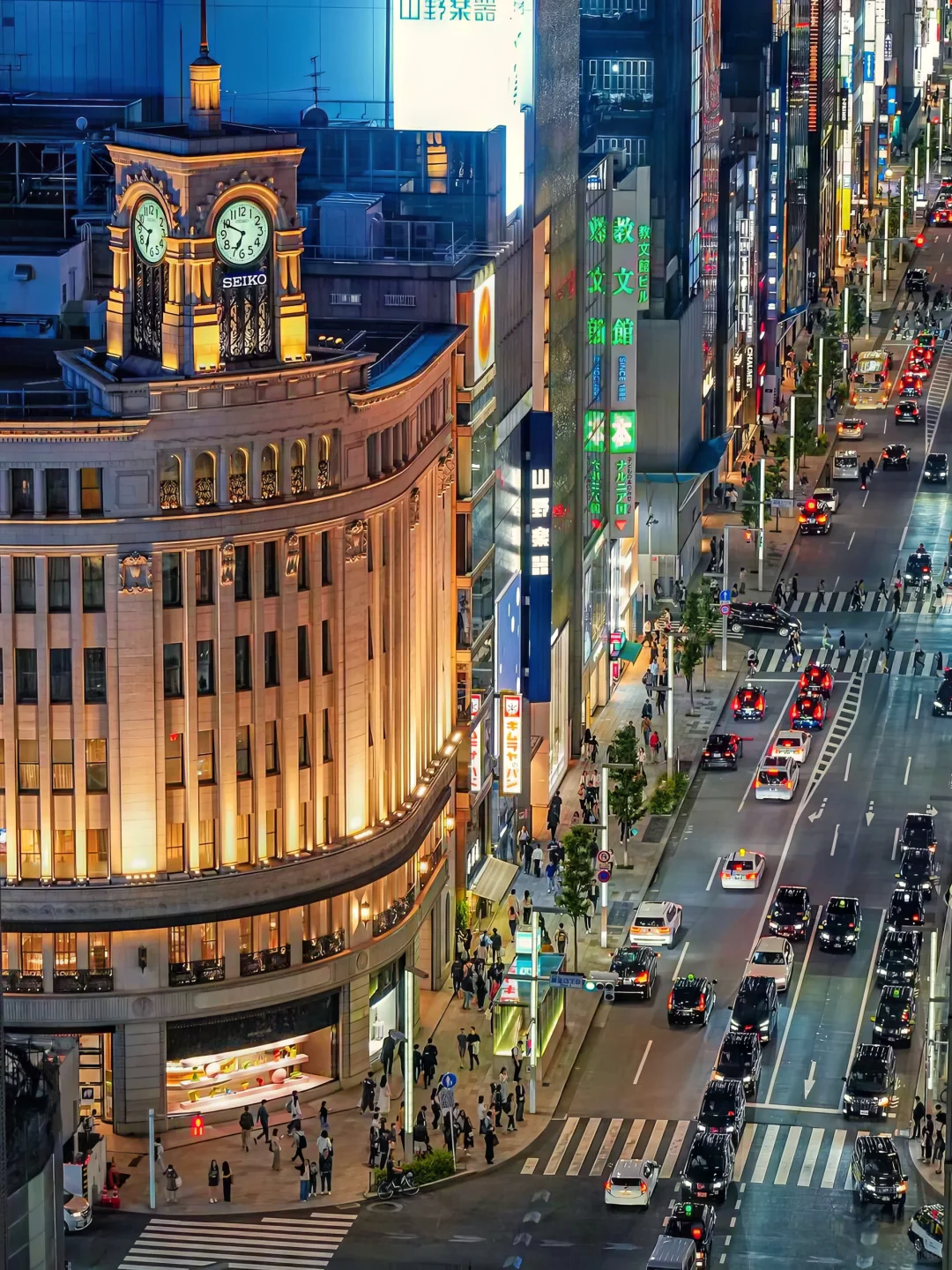 Tokyo-Visit Ginza and discover the most luxurious neighborhood in Japan!