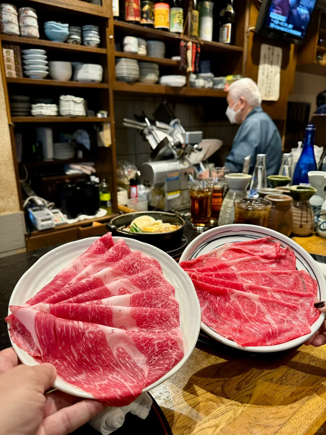 Osaka-Shinsaibashi, Osaka! Look for this restaurant that has a long queue before it opens