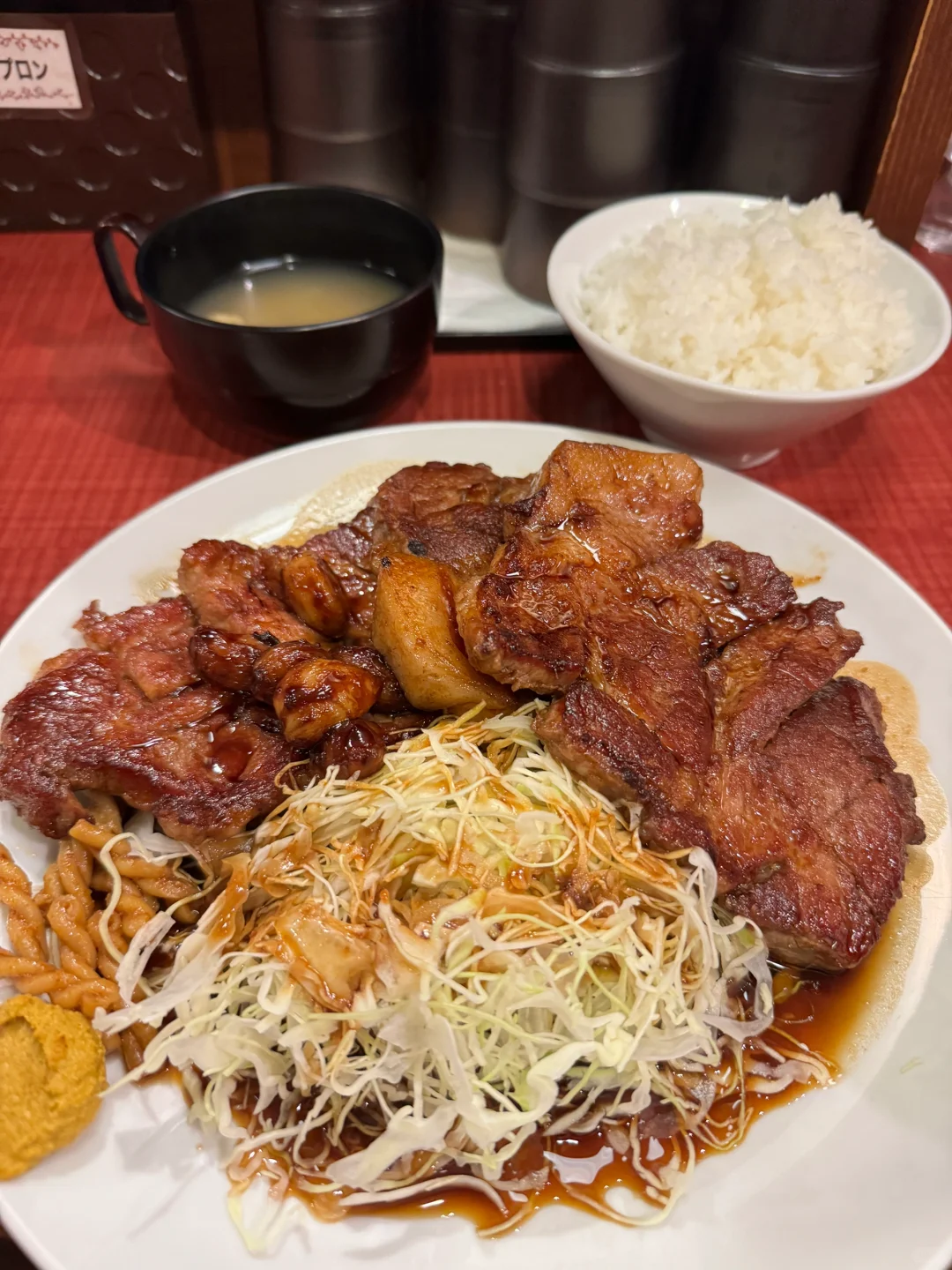 Osaka-Honmachi Tonteki. Shinsaibashi yakiniku rice, recommended by Osaka locals