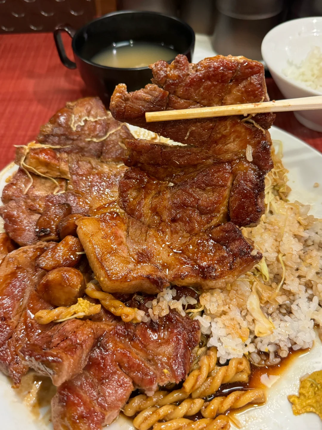 Osaka-Honmachi Tonteki. Shinsaibashi yakiniku rice, recommended by Osaka locals