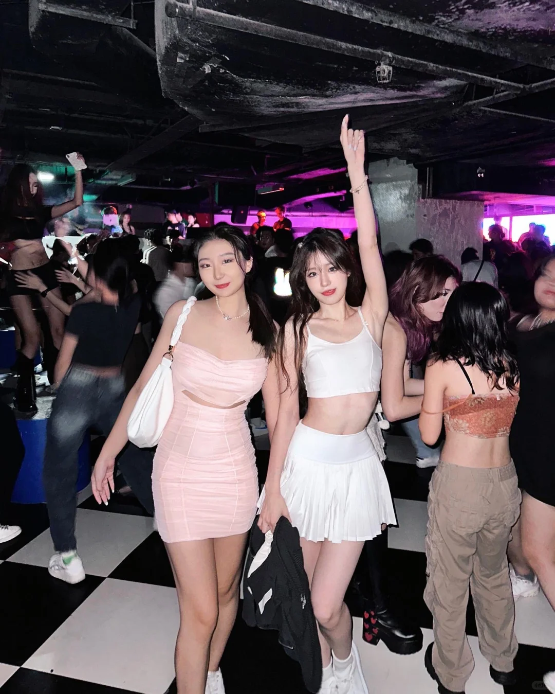 Singapore-First experience at Cherry Discotheque Nightclub in Singapore