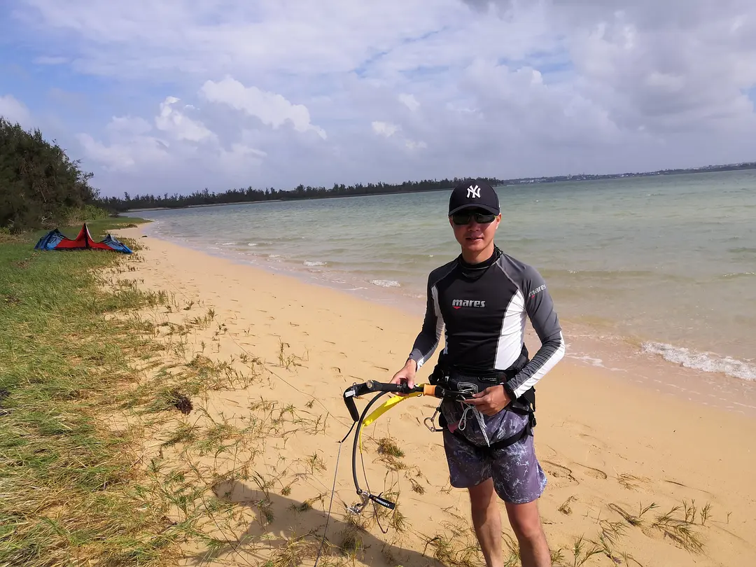 Okinawa-What does it feel like to ride the waves? I learned kitesurfing in Okinawa