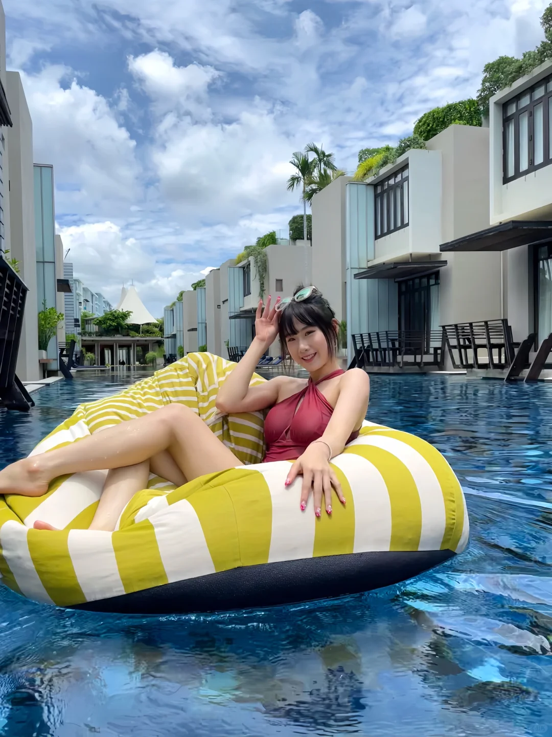 HuaHin-Let’s Sea Hotel🏨 in Hua Hin, Thailand, has a bubble bath and infinity pool