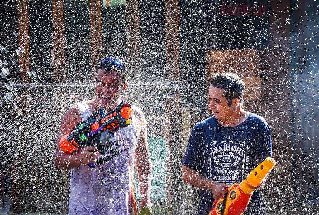 Bangkok-Let me show you the real wet Songkran Festival in Thailand