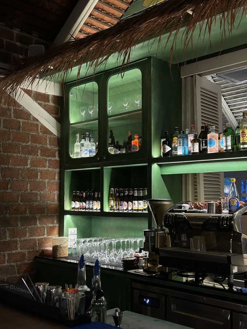 HuaHin-Malo Bar, a chic bar in the heart of Hua Hin, a greeting from the Samoan people