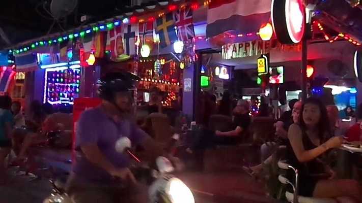 HuaHin-Hua Hin's colorful nightlife guide travel list, watch cabaret performances