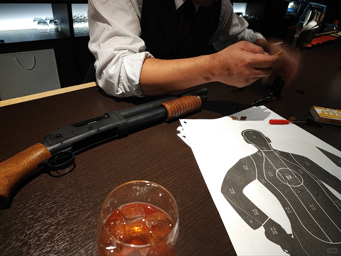 Okinawa-Okinawa shooting bar wildgeese, a club where you can play air guns
