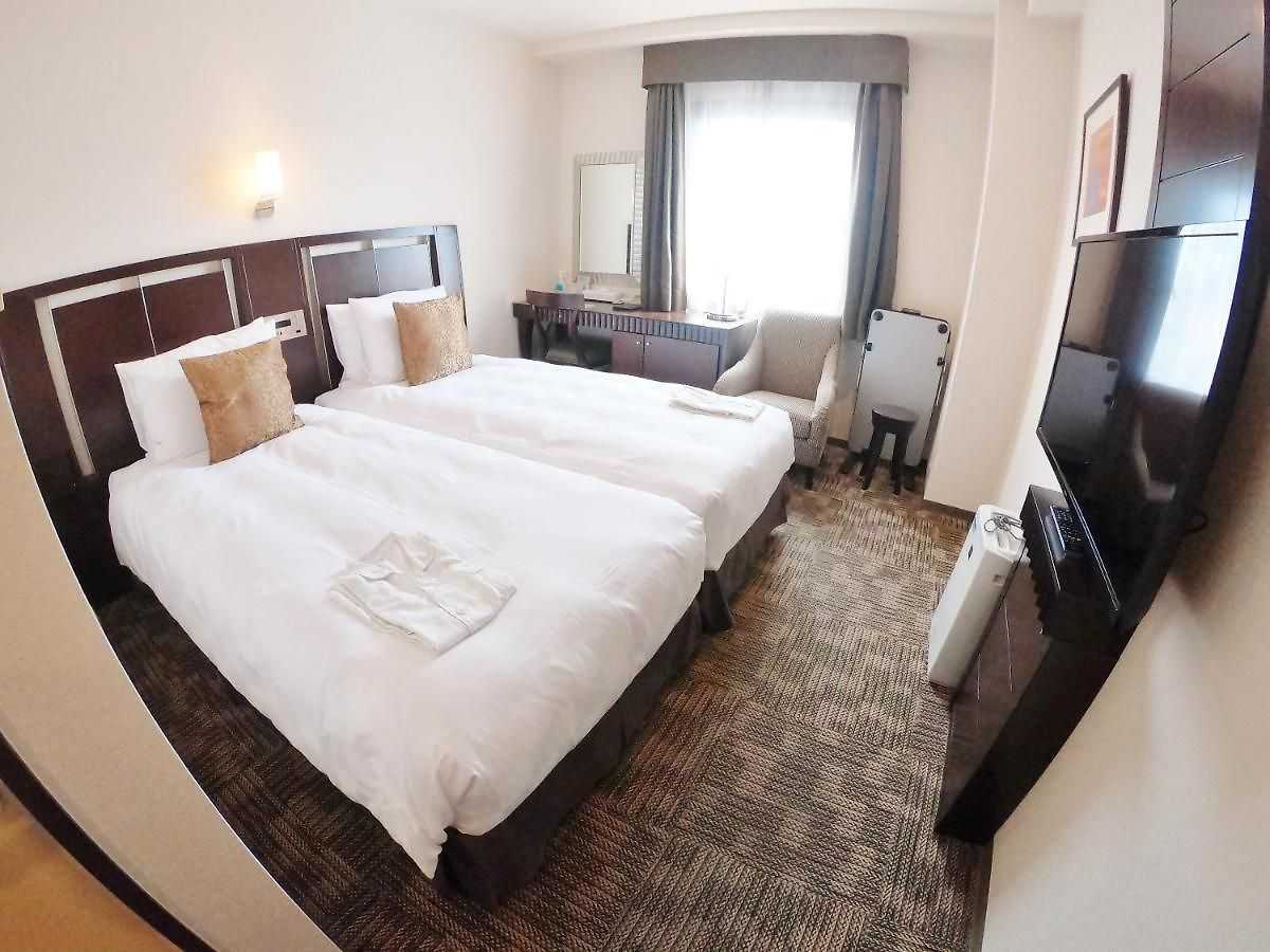 Okinawa-Solvita Hotel Naha, Okinawa, is cheap and only 10 km from Naha Airport