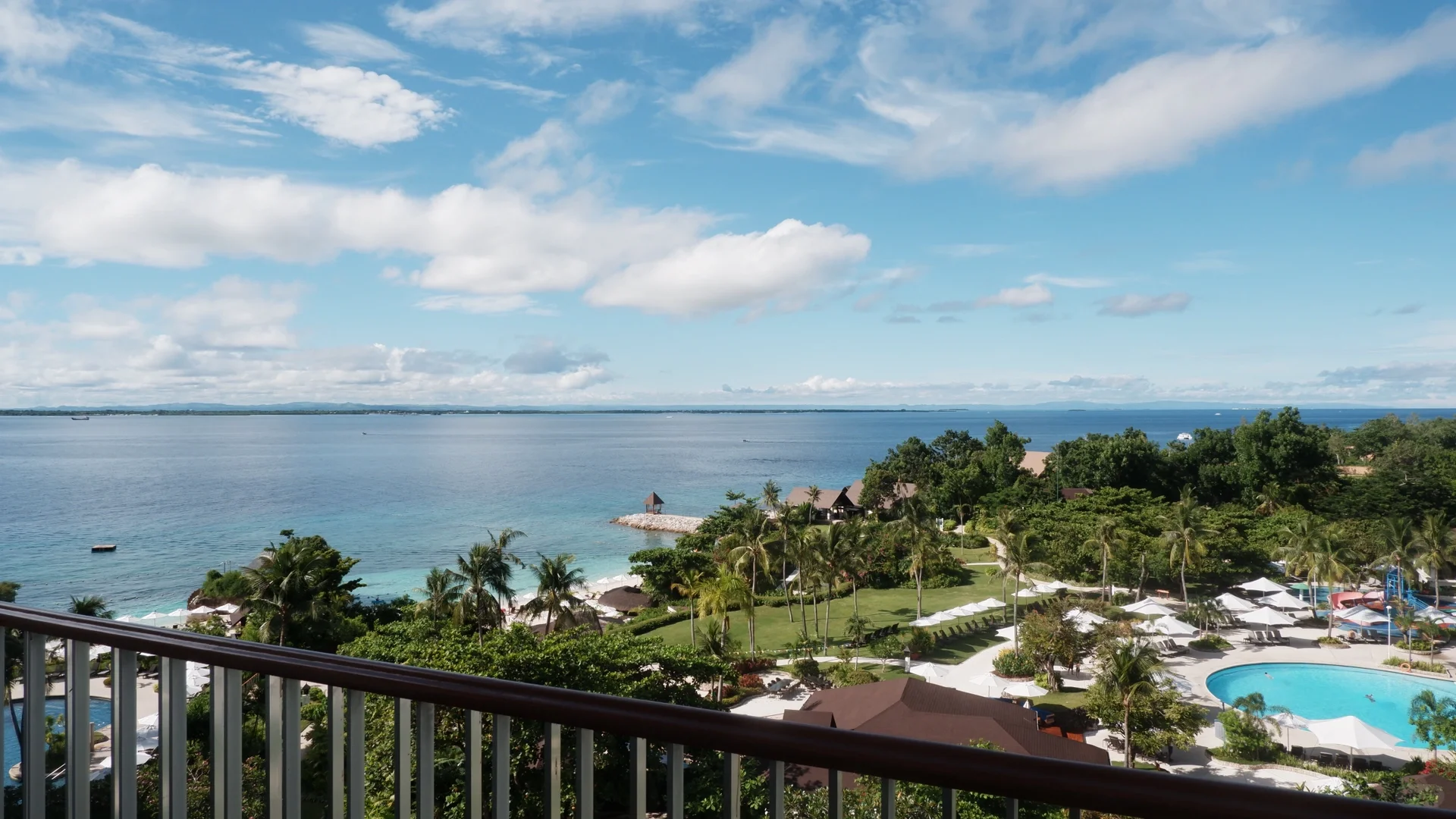 Cebu-Cebu Resort Hotel, Shangri-La Mactan Island, Experience Luxury Sea View Room