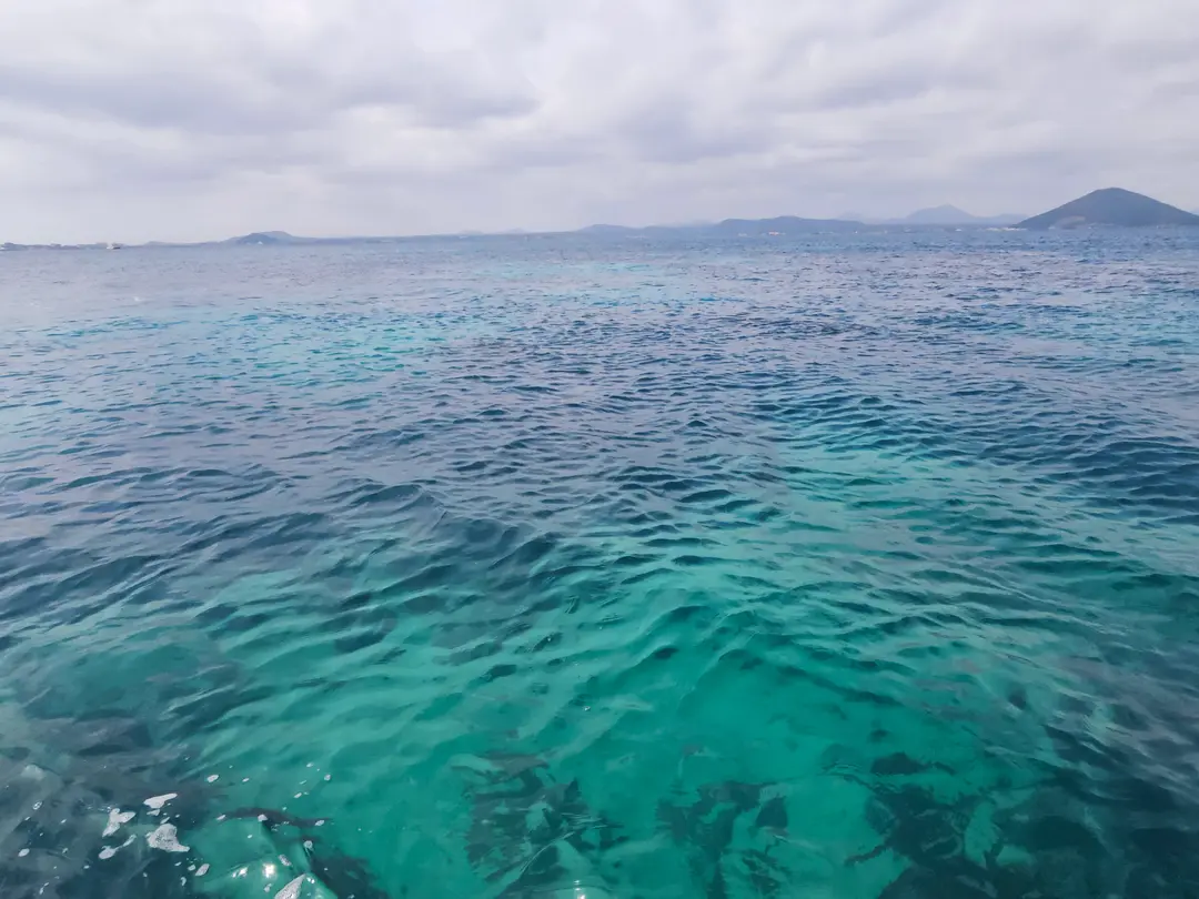 Busan/Jeju-Come to Jeju Island to see the crystal clear sea during the holidays