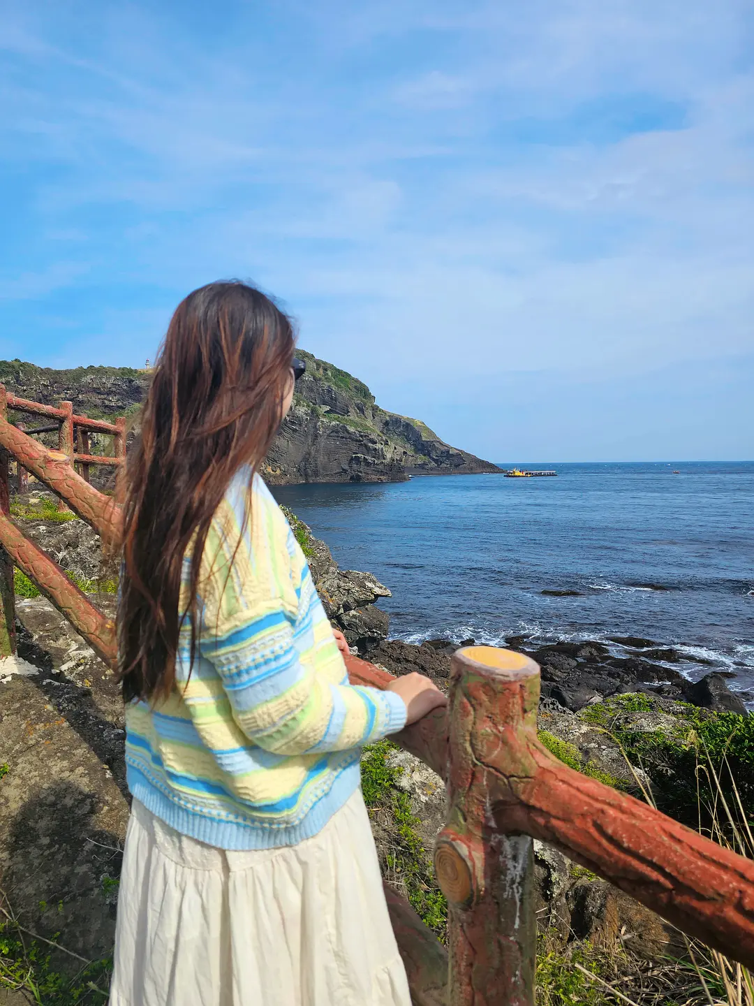 Busan/Jeju-Come to Jeju Island to see the crystal clear sea during the holidays