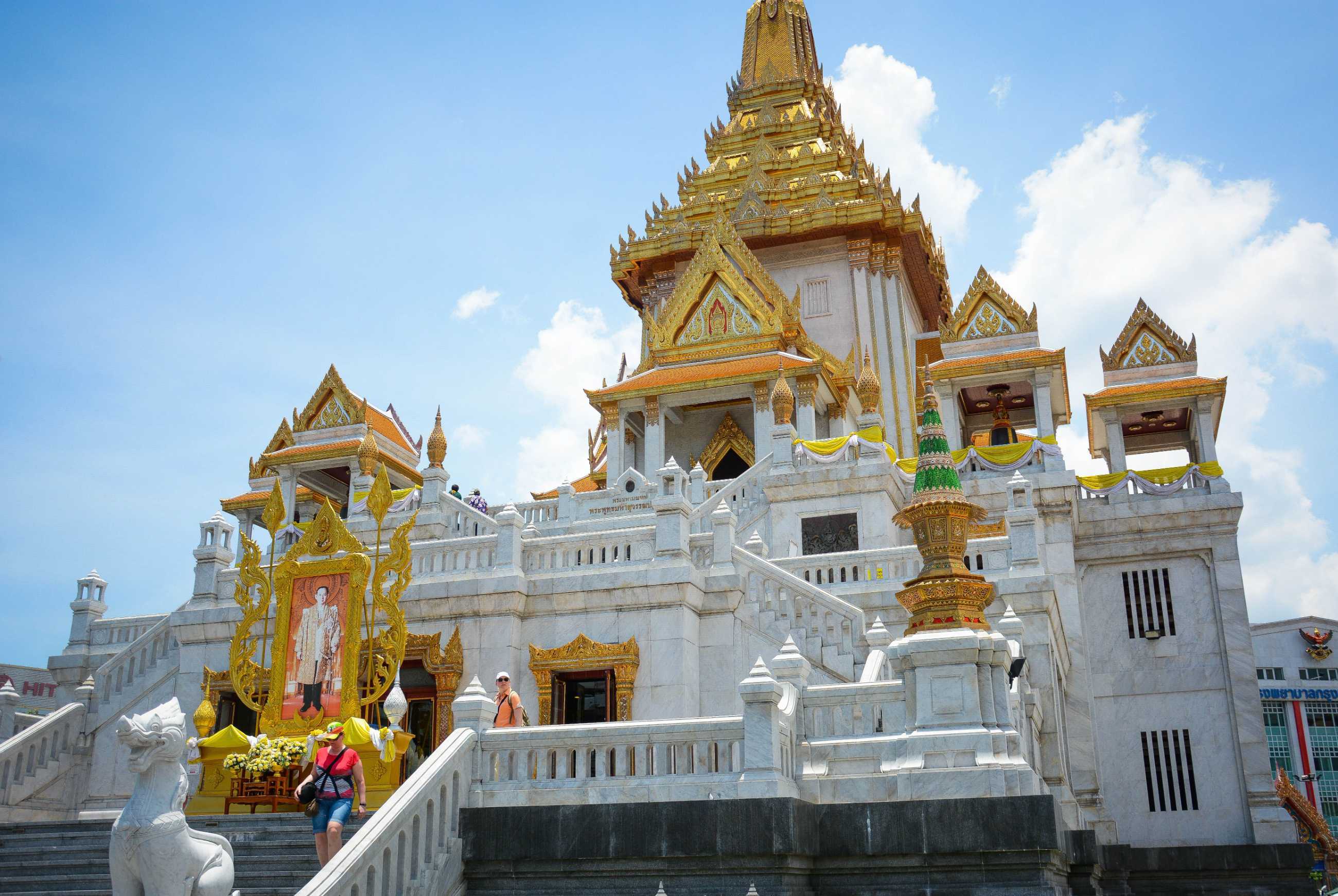 Bangkok-Wat Traimit Wittayaram Worawihan is dedicated to the Golden Buddha