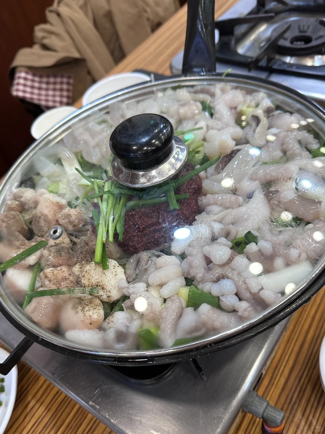 Busan/Jeju-Busan Ant Restaurant, taste octopus shrimp beef intestine hotpot