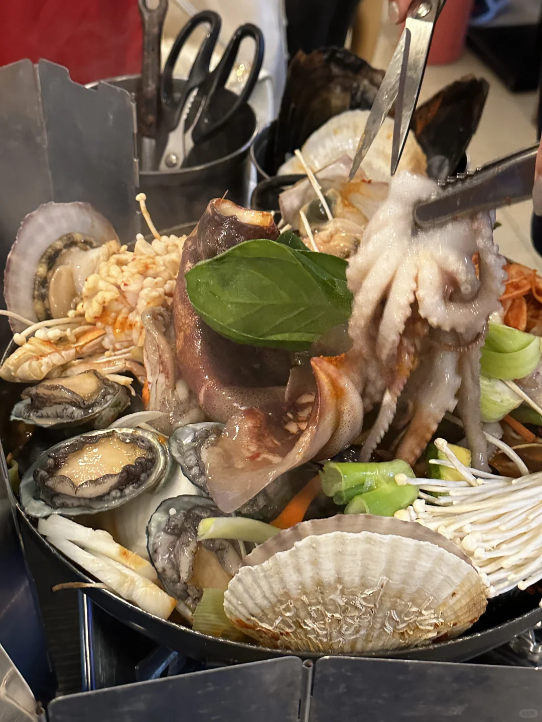 Busan/Jeju-Busan Guanganli, a fresh large seafood soup 🦀 only $15 per person