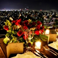 A collection of high-altitude night view restaurants with a full atmosphere in S