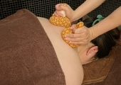 Macau Yue Spa, herbal bath foot bath and hot stone massage, the whole process ta