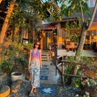 Vivere Azure Resort Hotel in Manila is close to nature, with great facilities su