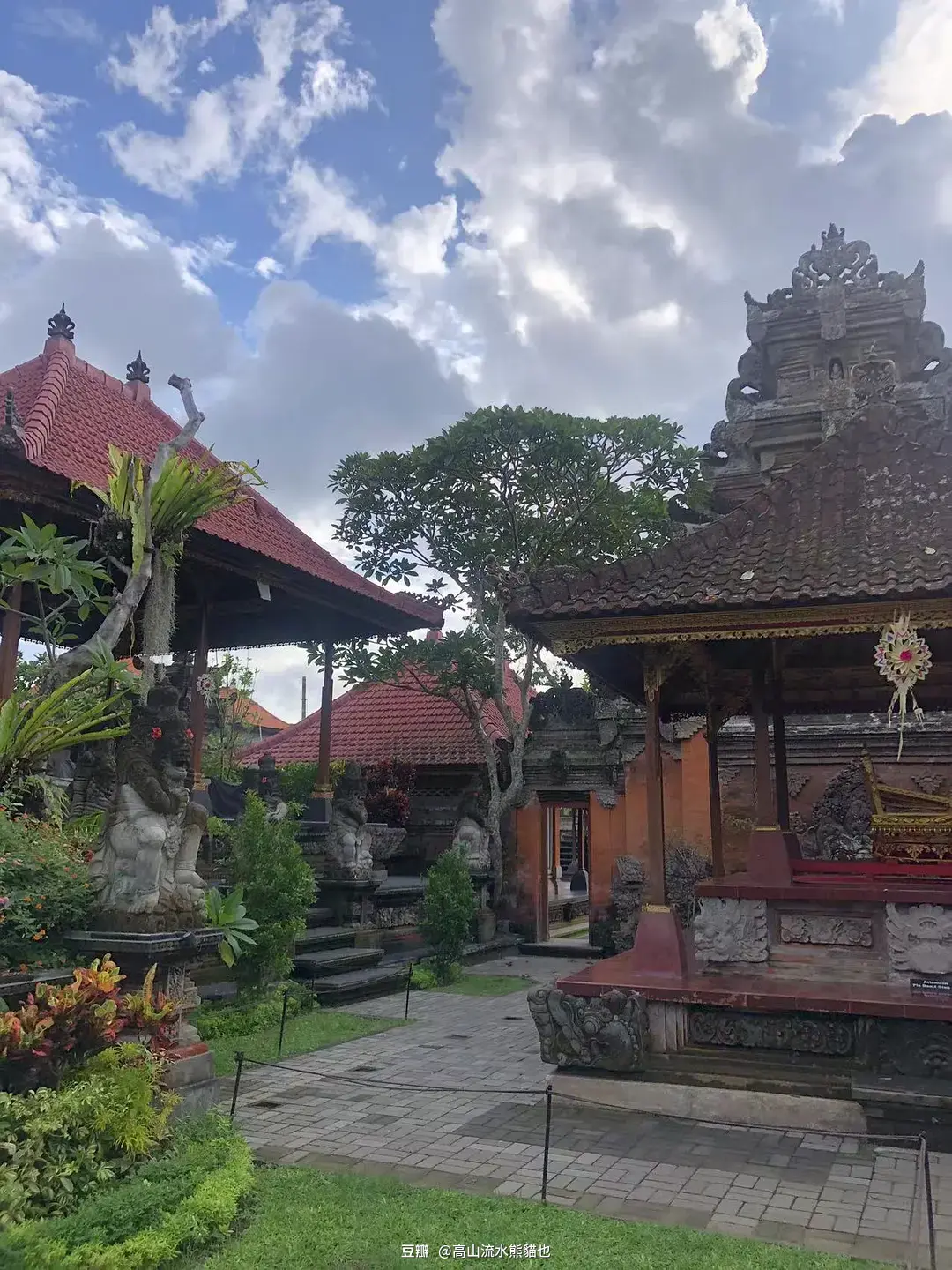 Bali-Strategies for staying safe in Bali in June without hotel reservations for great food