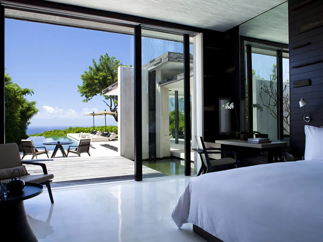 Bali-A paradise built on a cliff, a romantic and timeless honeymoon destination. I Bali Alila Hotel