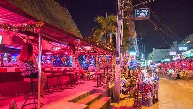 Pattaya-Why is Pattaya called a man’s paradise? How rich is its nightlife? Rent a wife to tell you