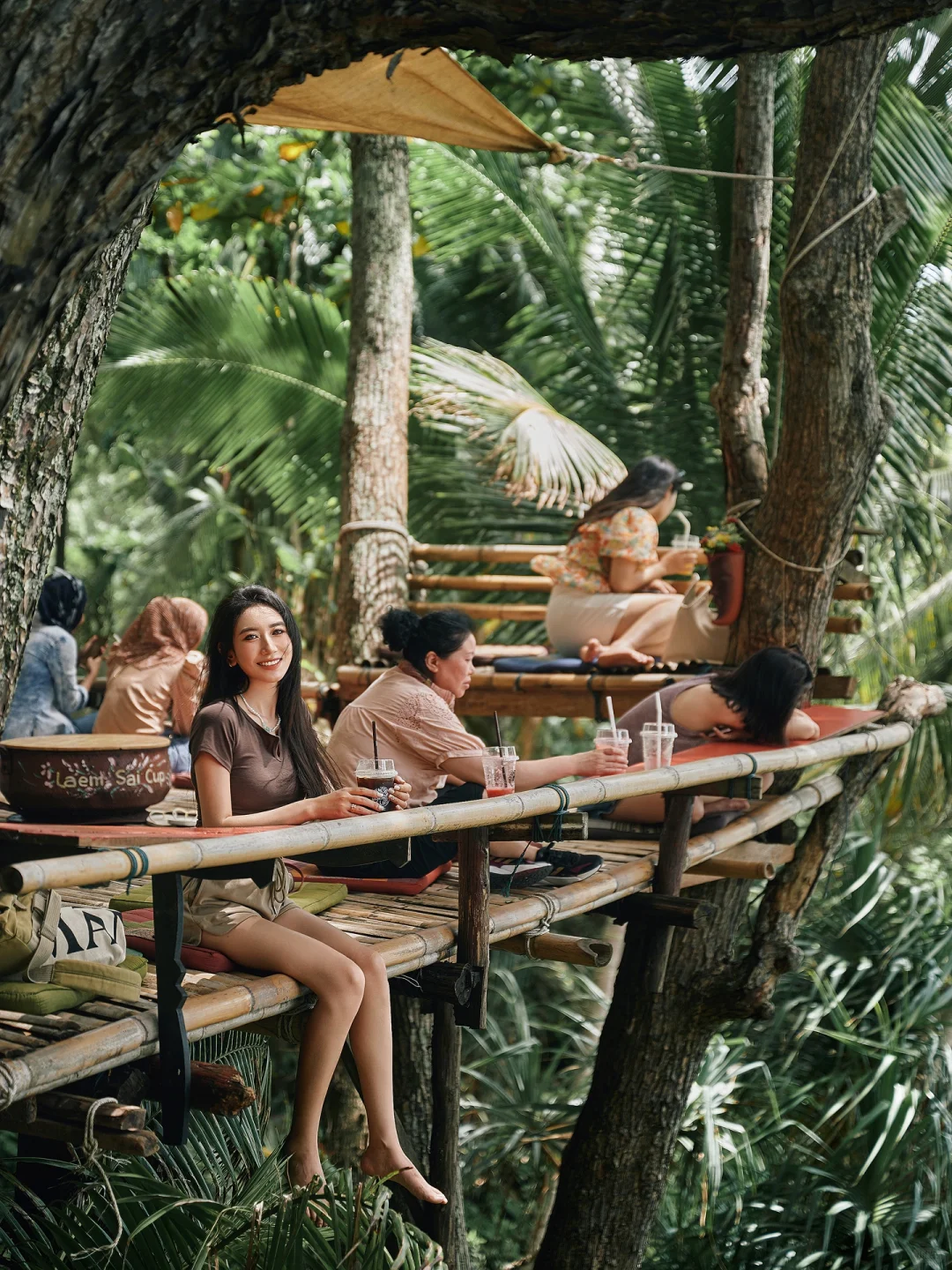 Phuket-The beautiful cliff cafe in Phuket did not deceive me, the jungle cliff, the sea and the coconut trees