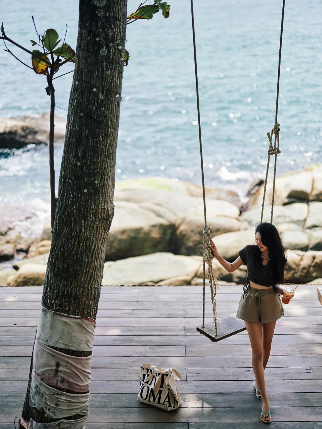 Phuket-The beautiful cliff cafe in Phuket did not deceive me, the jungle cliff, the sea and the coconut trees