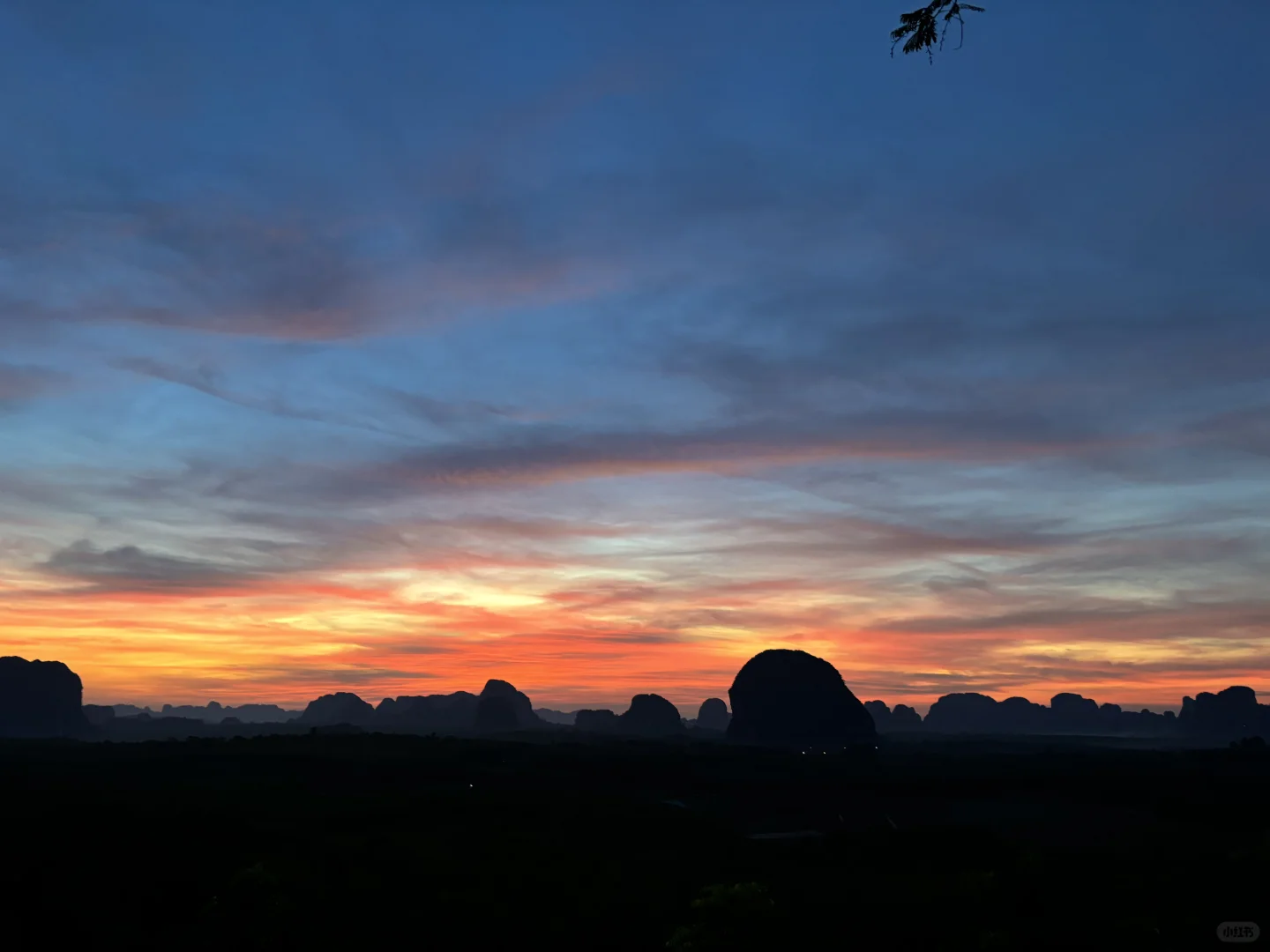 Krabi-Watch the sunrise over the mountains at Anana Ecological Resort in Krabi🌅