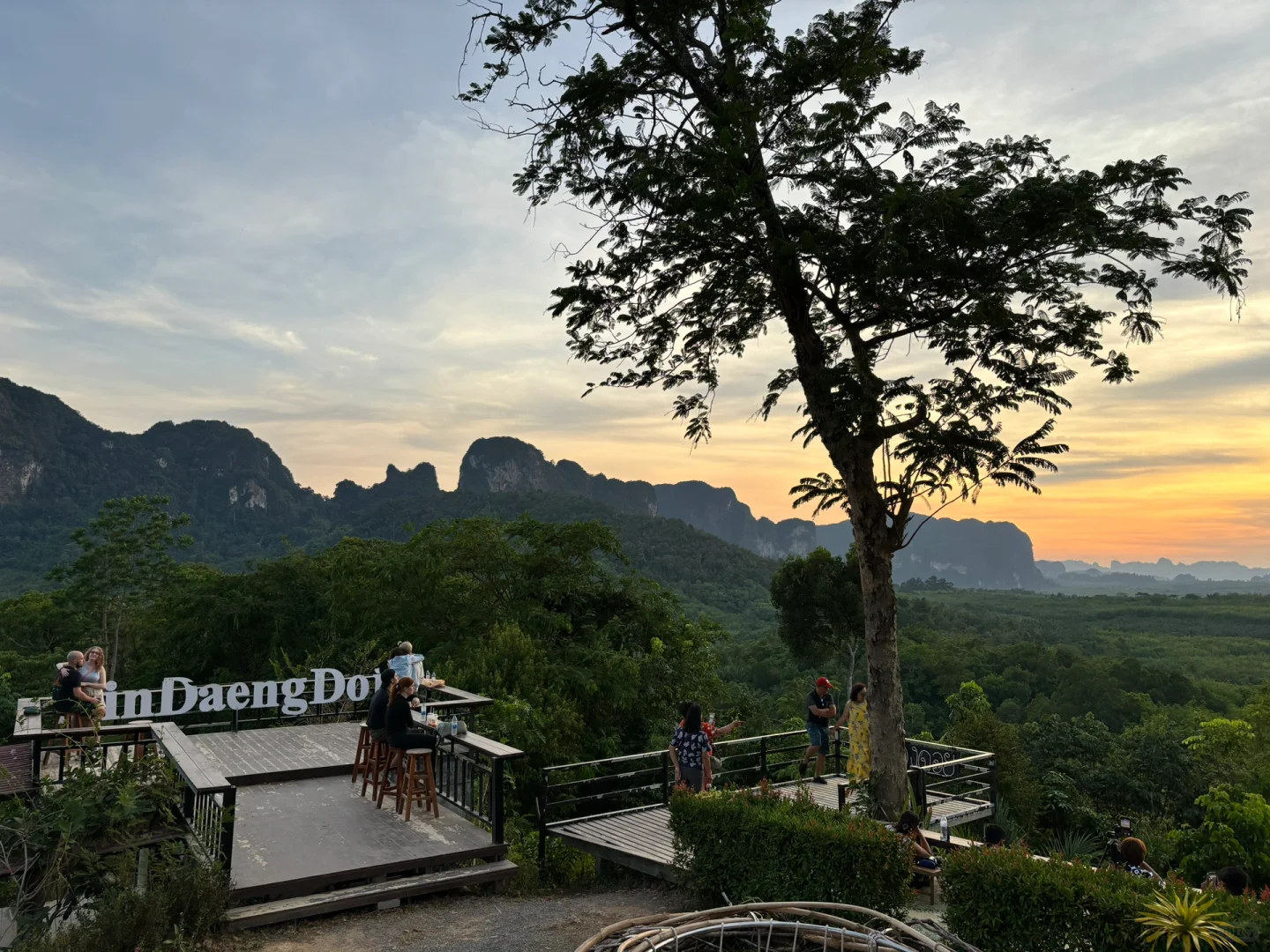 Krabi-Watch the sunrise over the mountains at Anana Ecological Resort in Krabi🌅