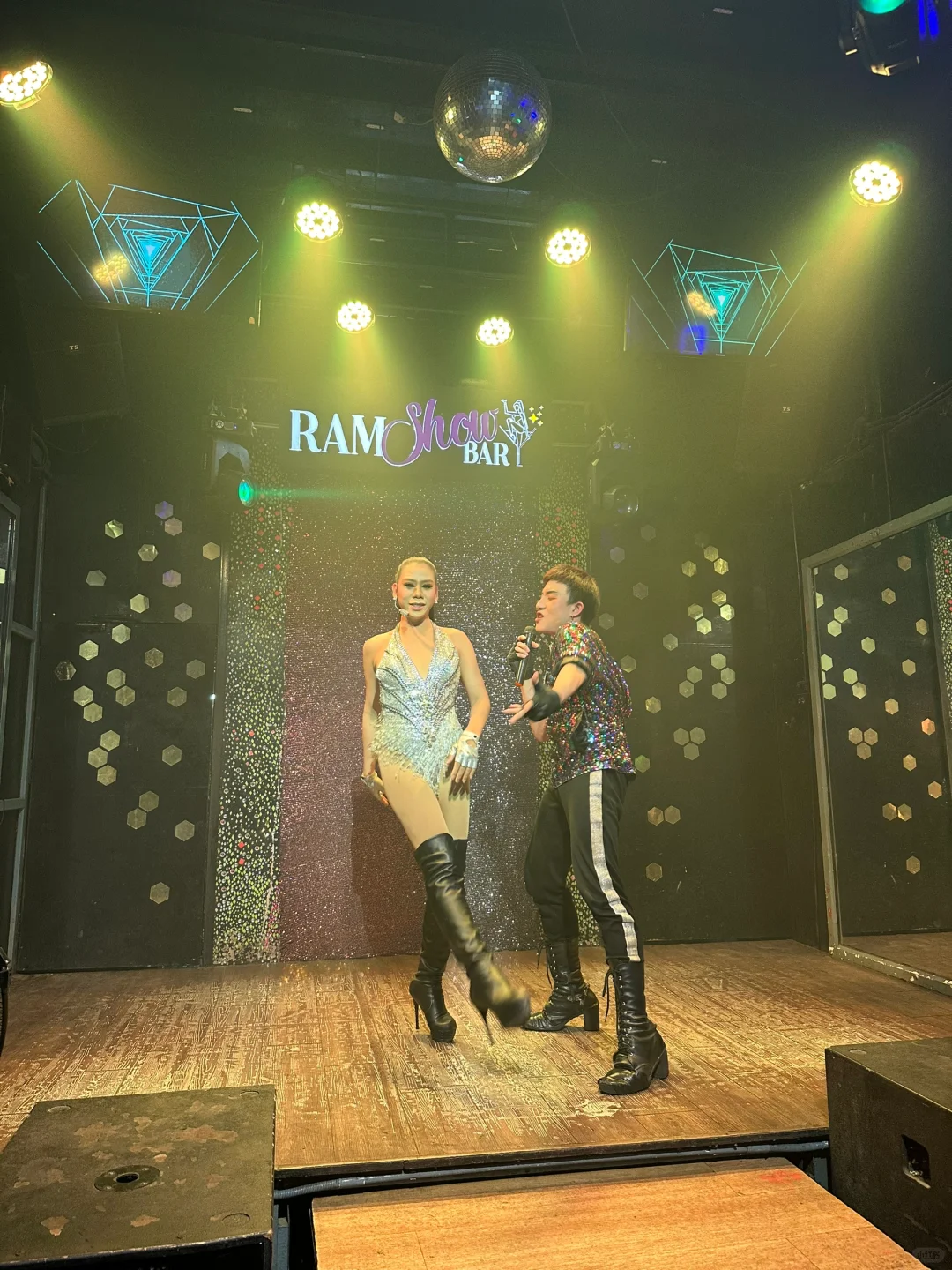 ChiangMai-6ixcret and Ram Bar Club, 2 of the best transvestite bars in Chiang Mai