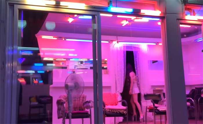 Seoul-The top ten pornographic prostitutes in South Korea. How to buy sex, allowing you to penetrate Korean girls in the correct posture.