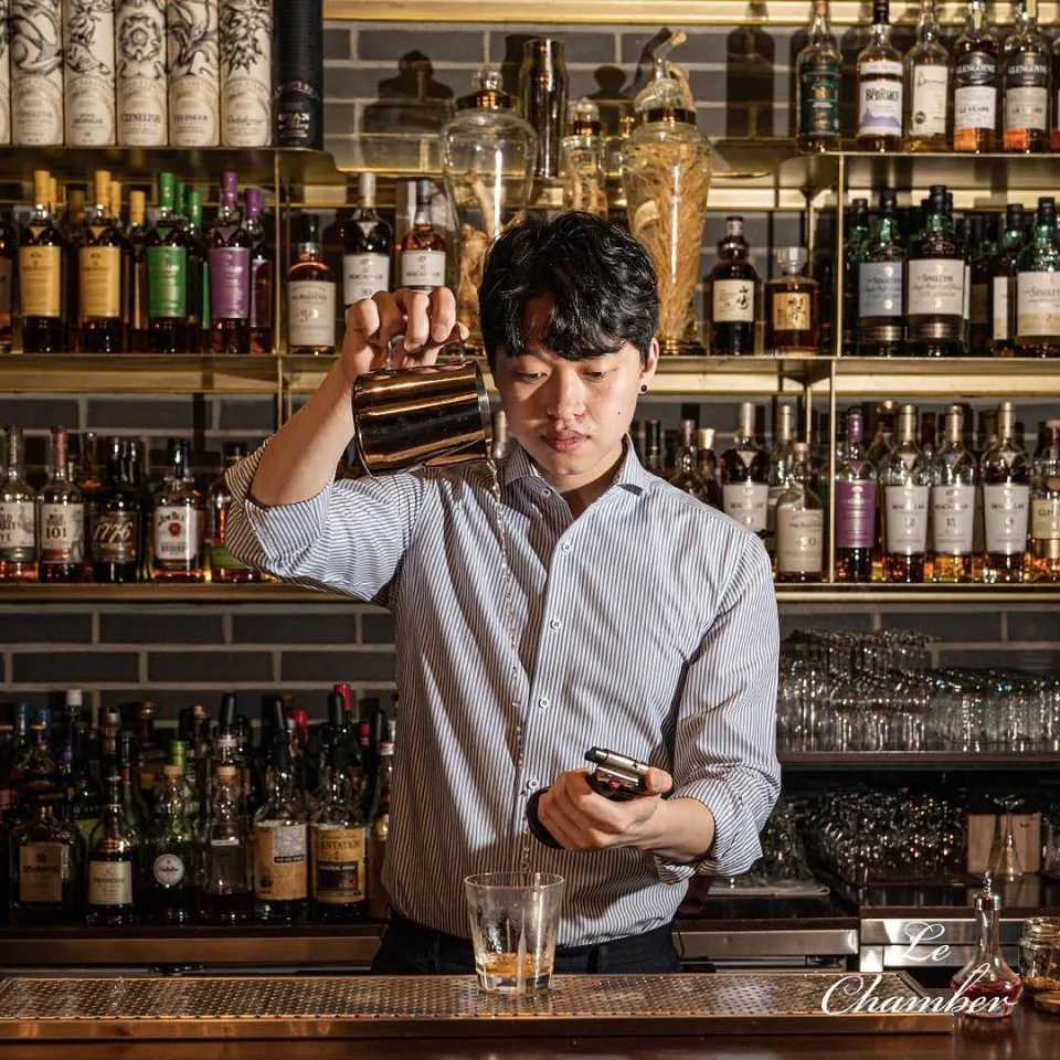 Seoul-TOP6 Featured Bar Recommendations: Experience the train cabin and drink cocktails