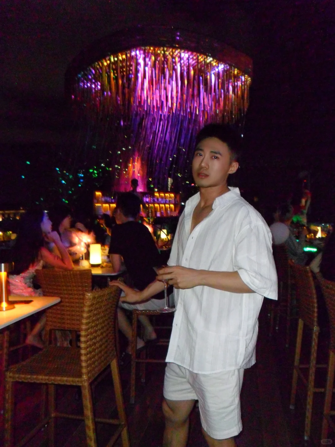 Ho Chi Minh-Rooftop Jellyfish Bar HAN SKY GARDEN - DINING & BAR Share recommendations