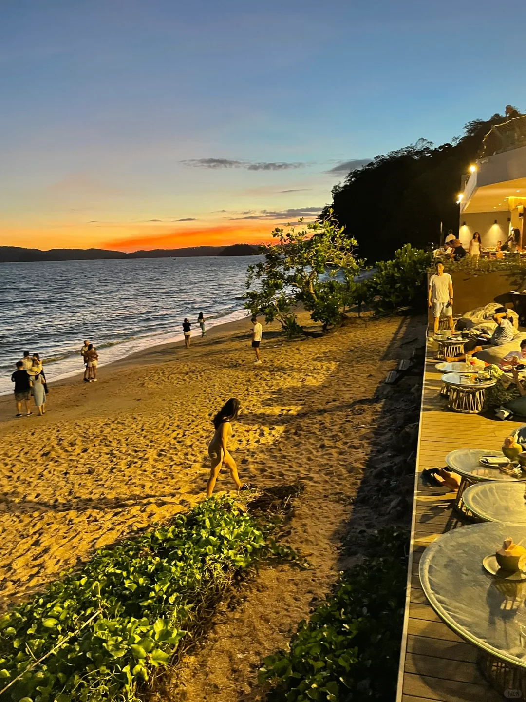 Krabi-Krabi, Thailand | Reeve Beach Club, wonderful fireworks show