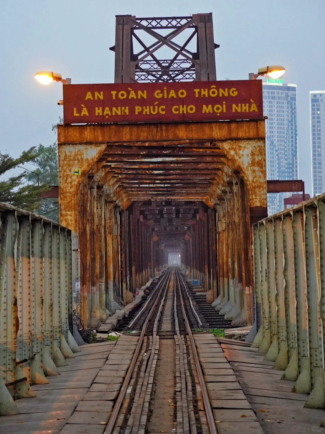 Hanoi-The urban life in Hanoi is dirty and chaotic.  Recommended attractions, cafes and restaurants